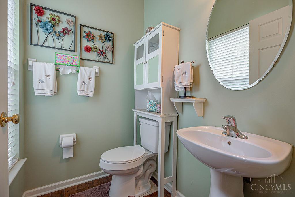 5414 Jamies Oak Court