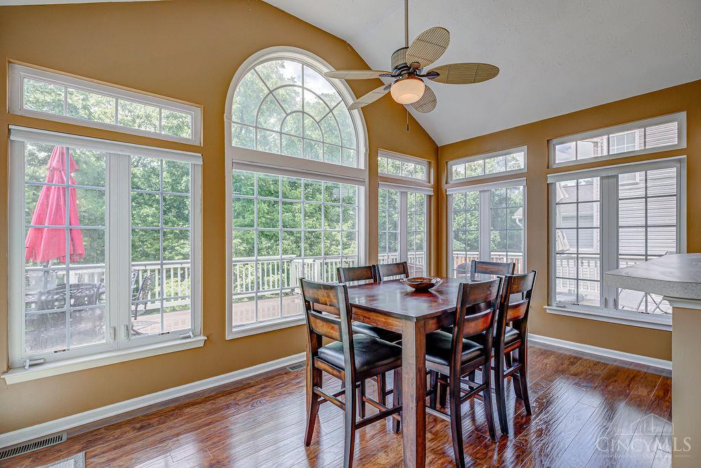 5414 Jamies Oak Court
