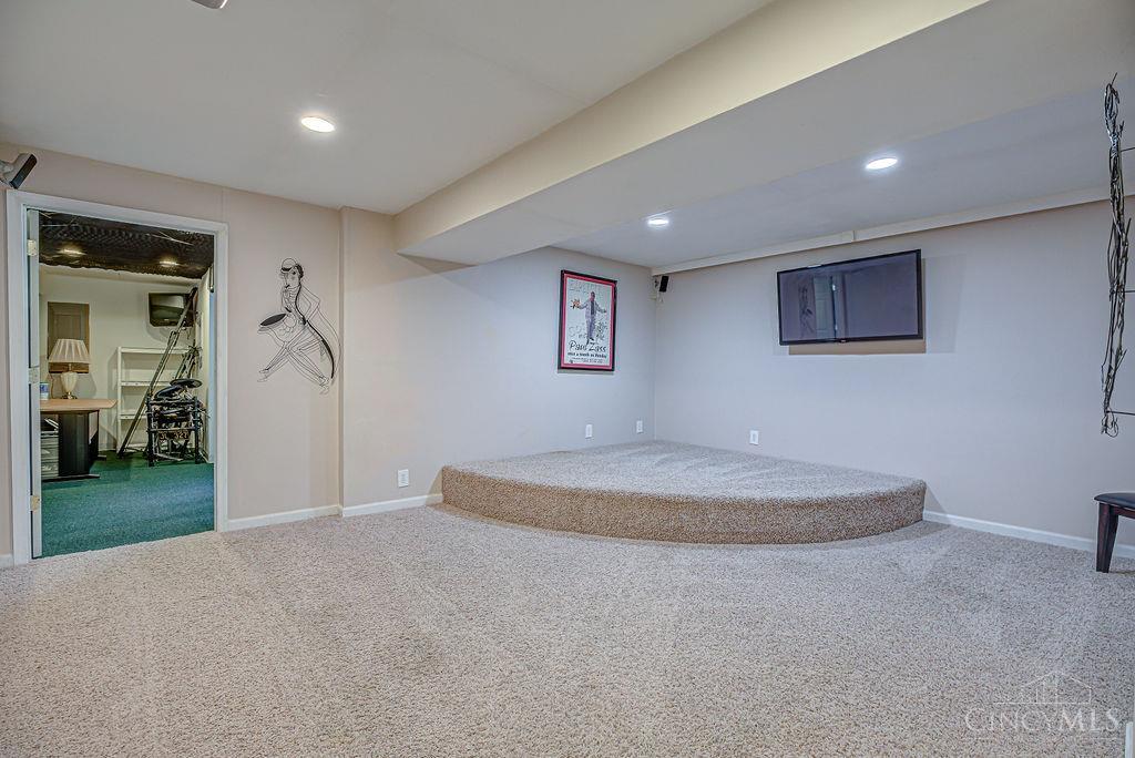 5414 Jamies Oak Court