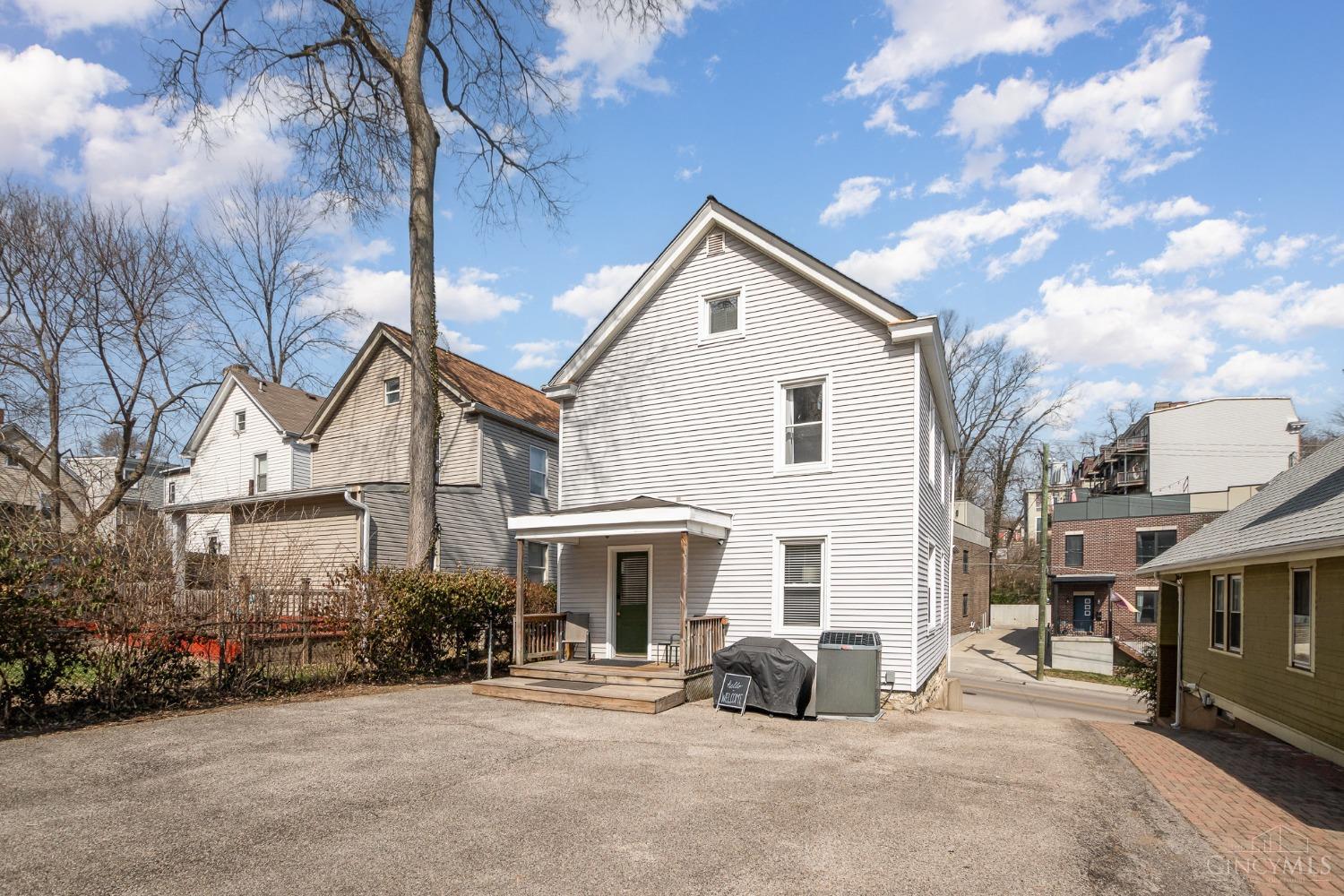 1715 William Howard Taft Road