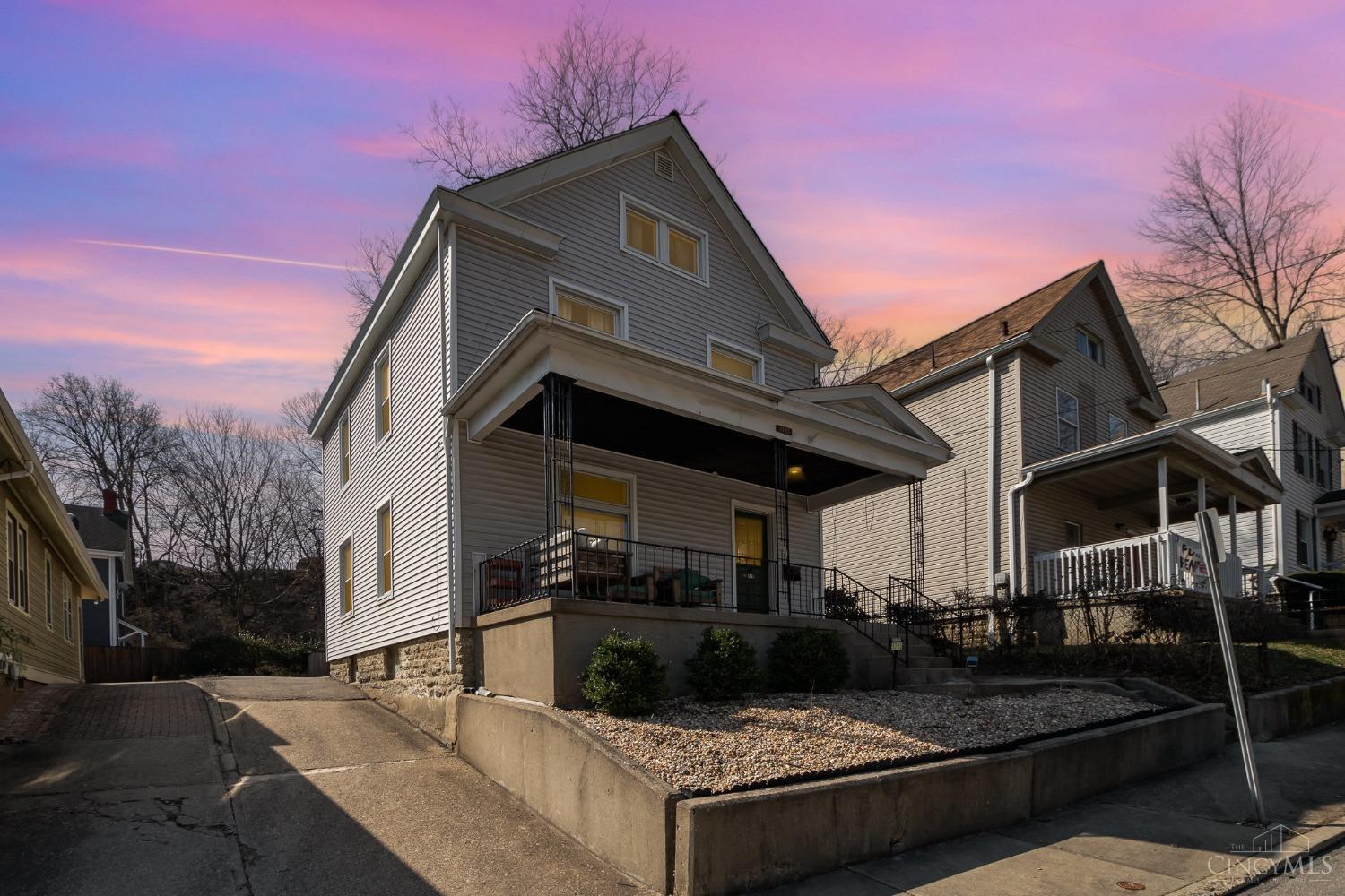 1715 William Howard Taft Road