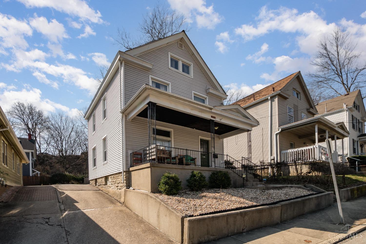 1715 William Howard Taft Road