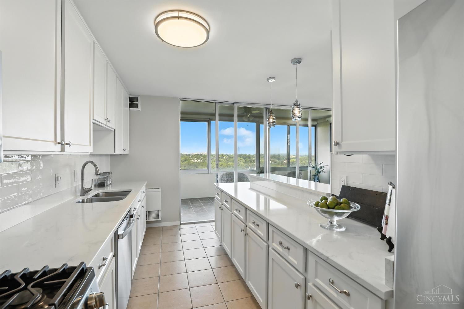 2324 Madison Road 1208
