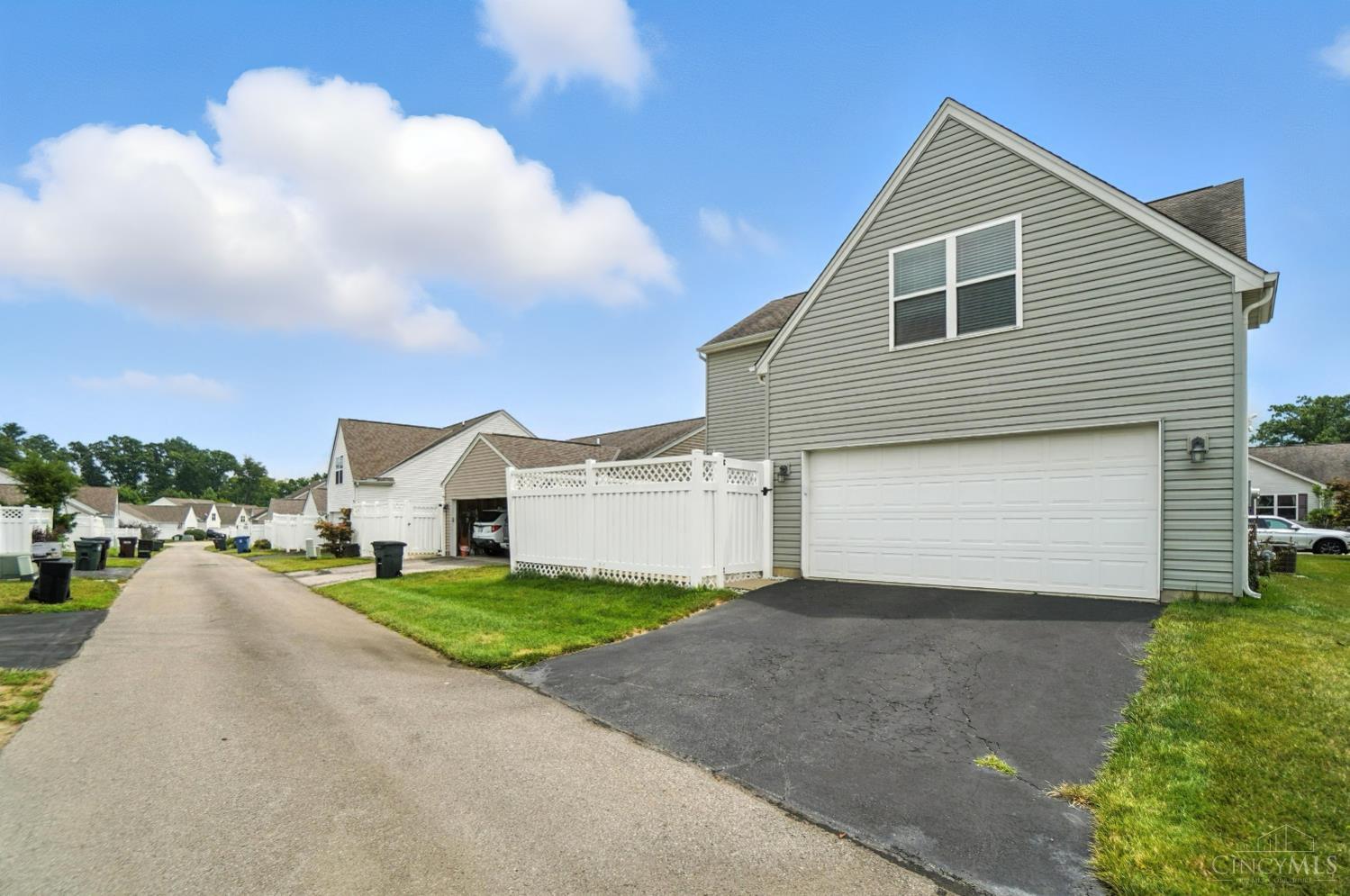4239 N Gensen