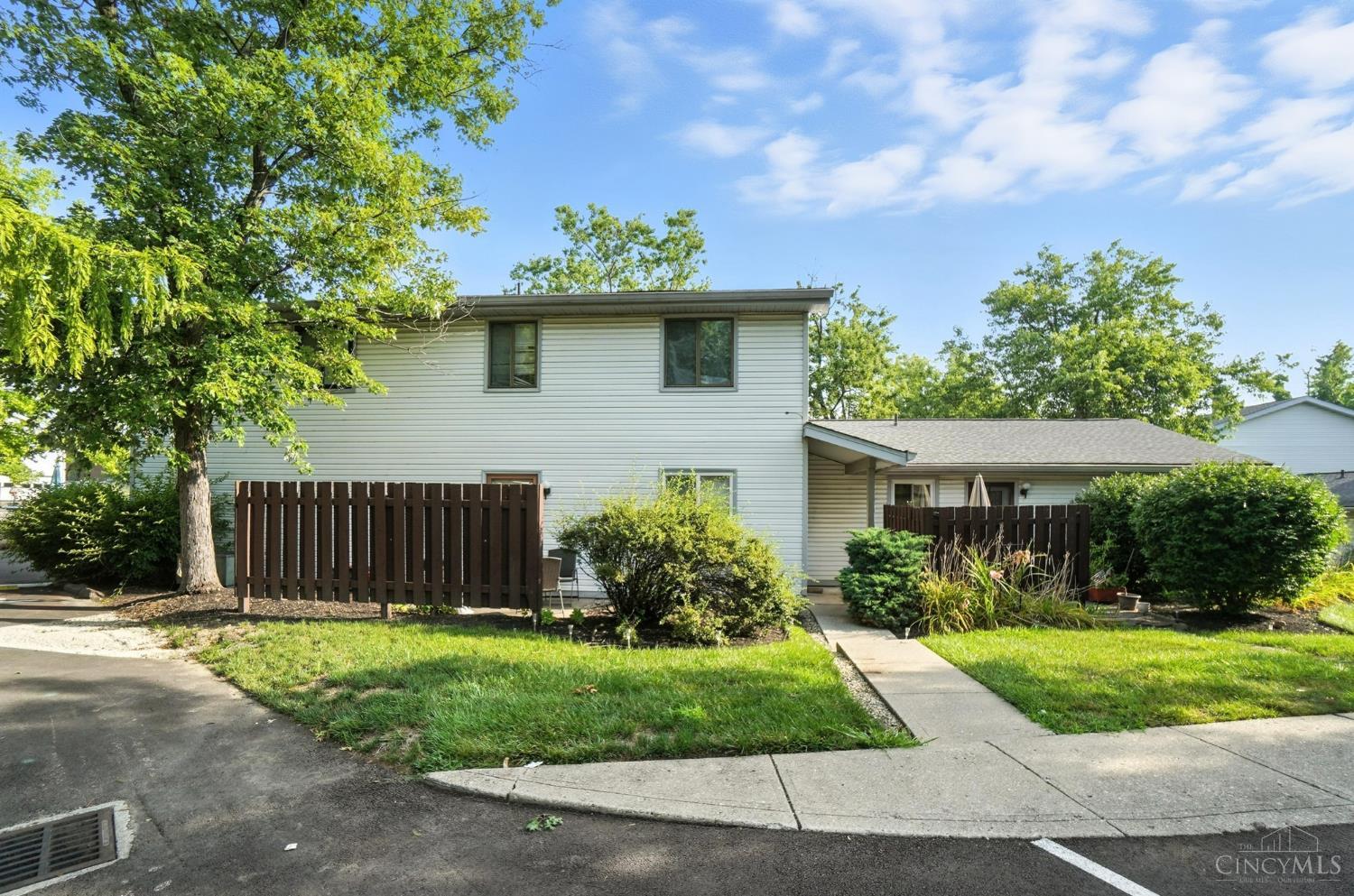 1016 E Crescentville Road