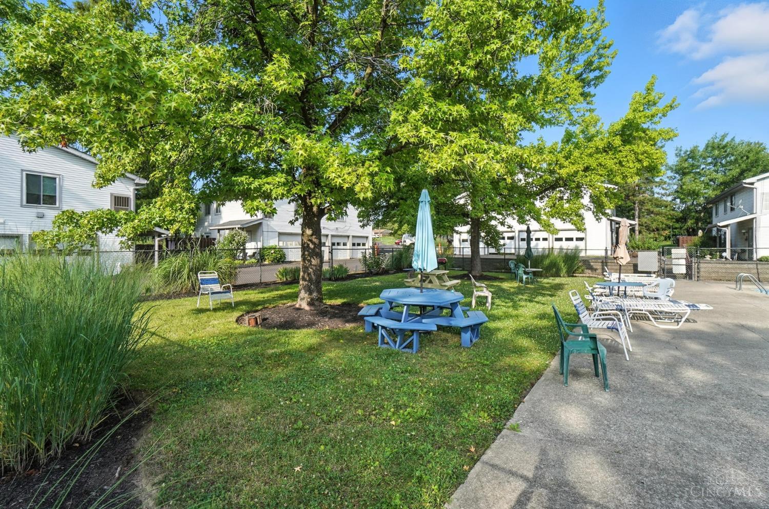 1016 E Crescentville Road