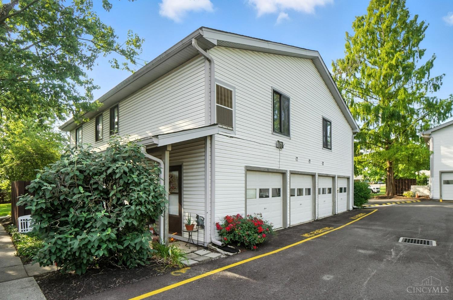 1016 E Crescentville Road