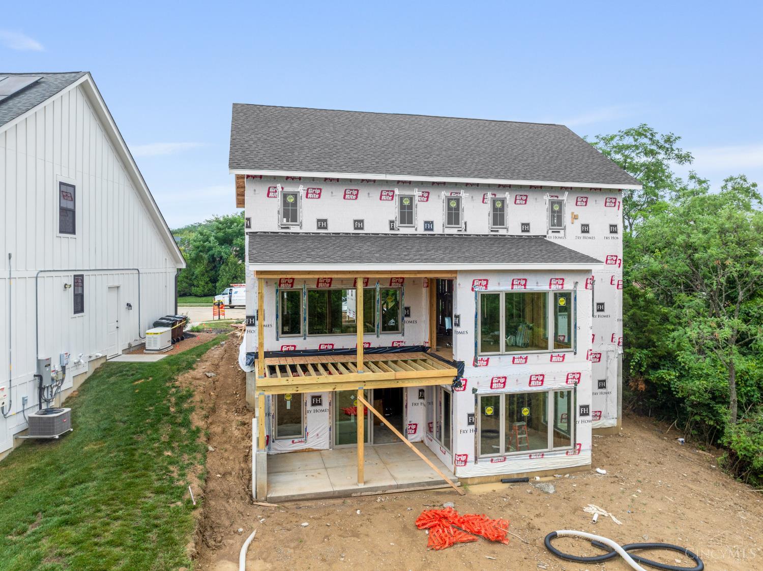 9835 Orchard Trail