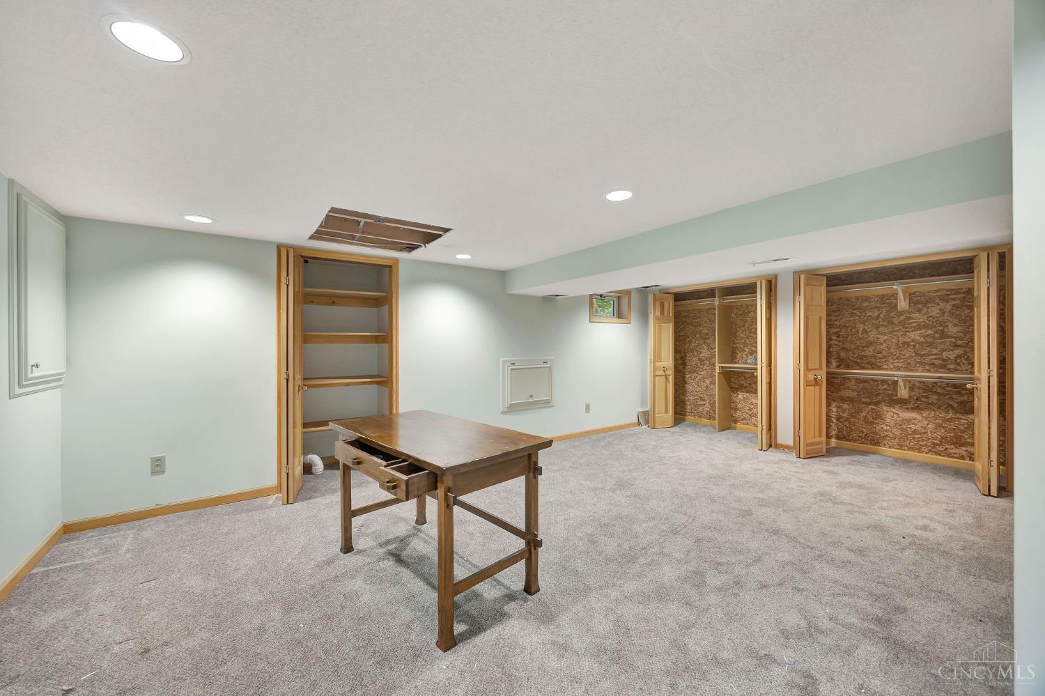 10 Marcel Court