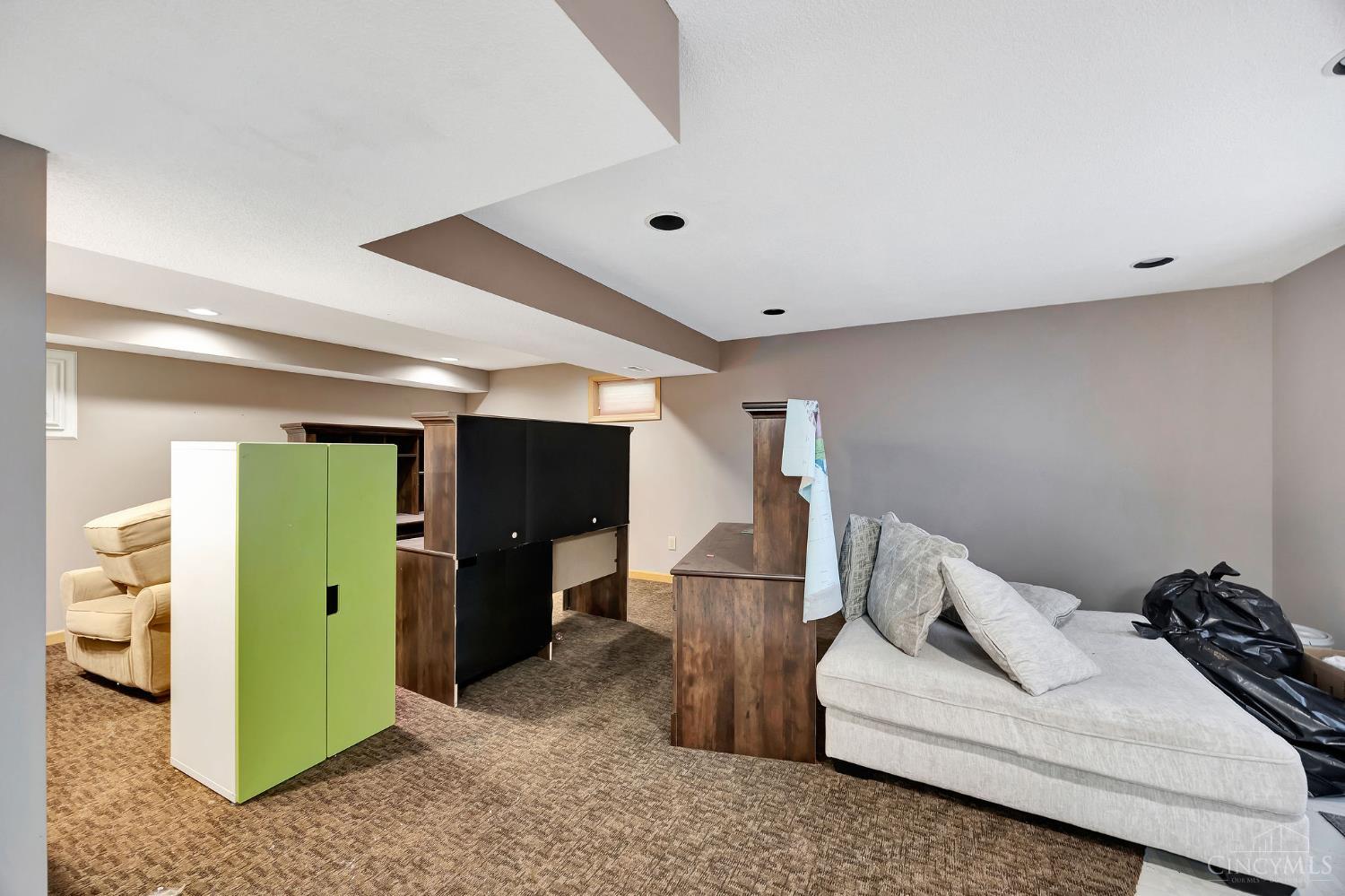 10 Marcel Court