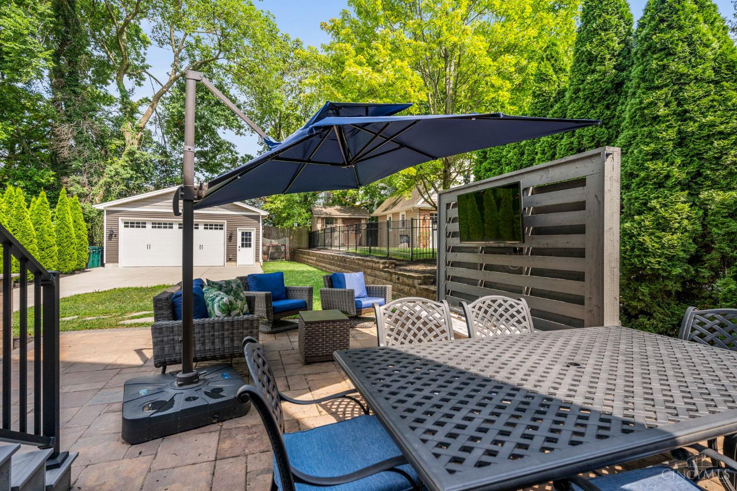 3728 Drakewood Drive