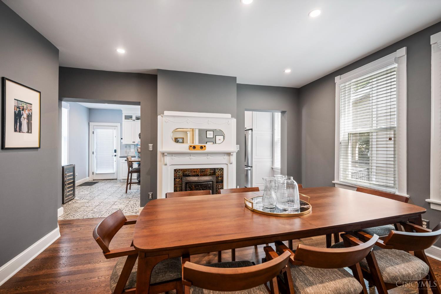 3728 Drakewood Drive