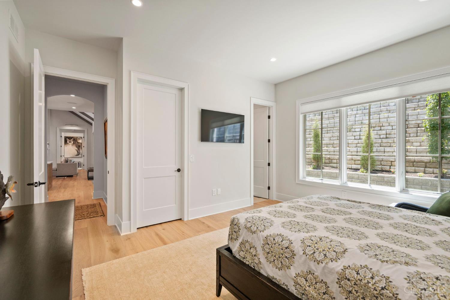 5805 Hickory Court