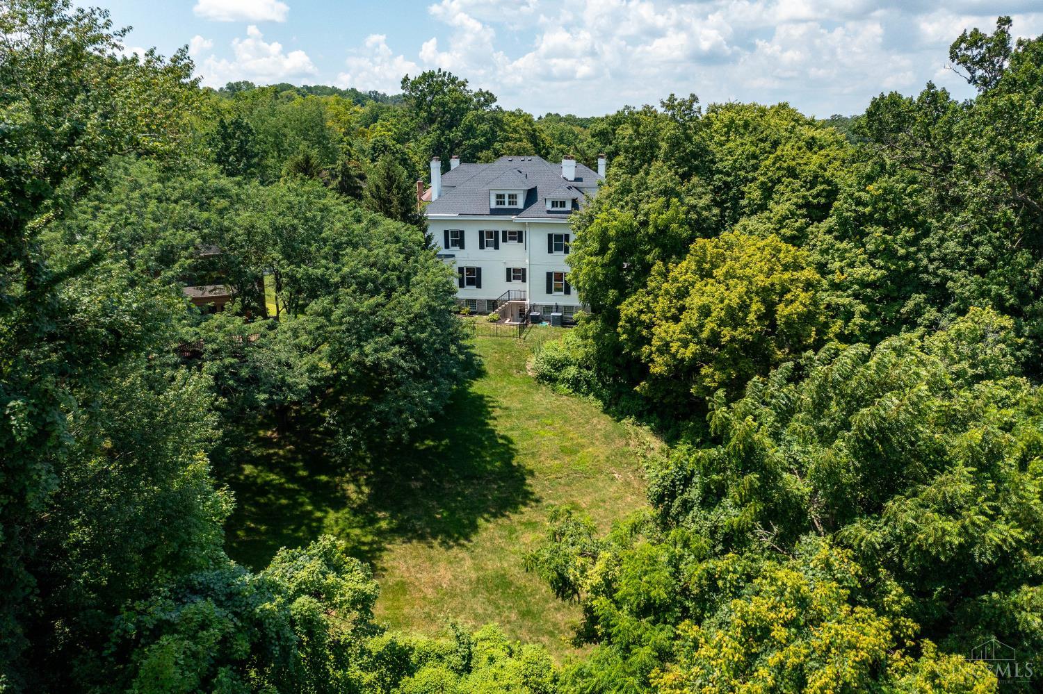 4042 Clifton Ridge Dr