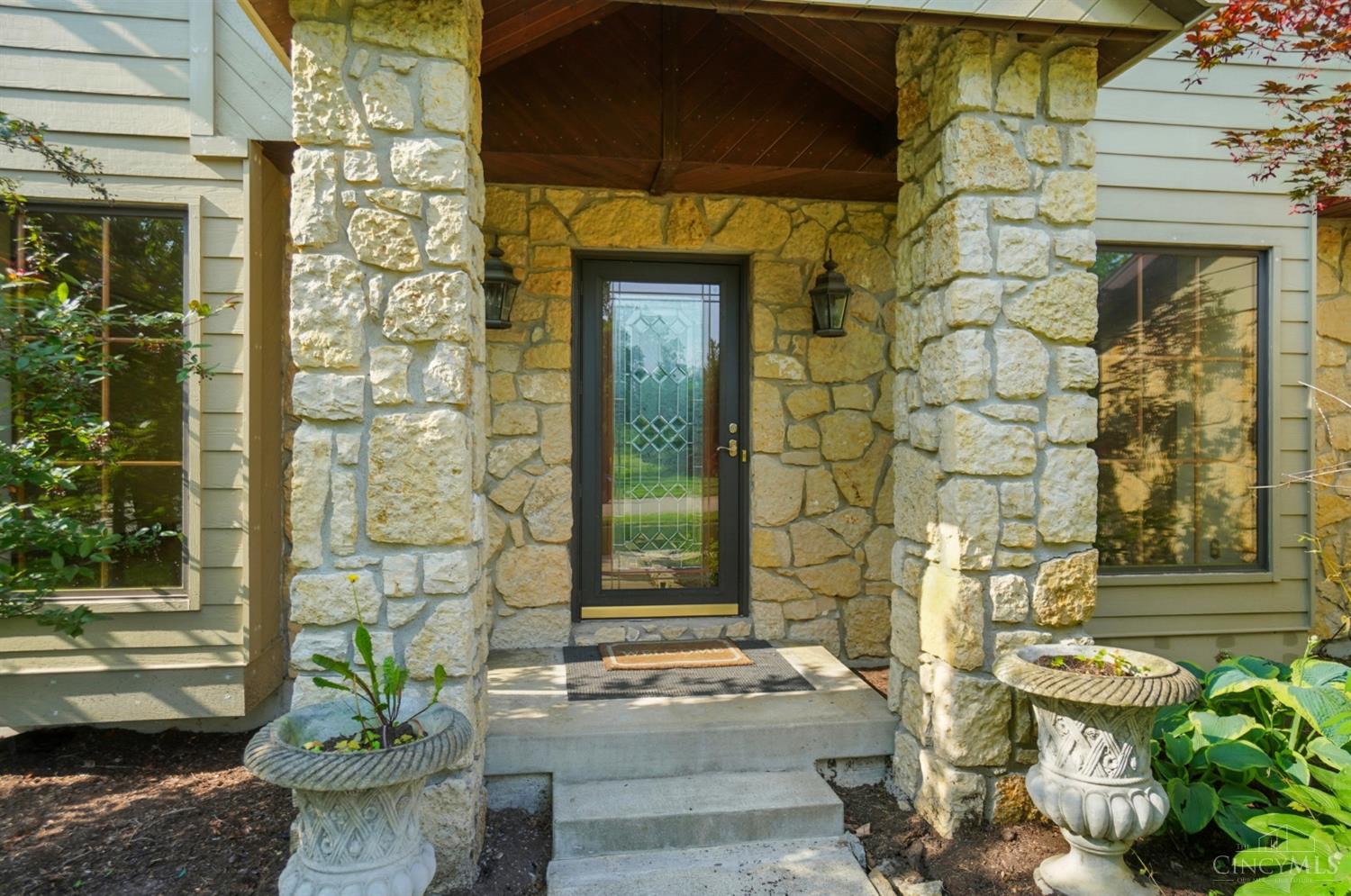 947 Broadview Drive