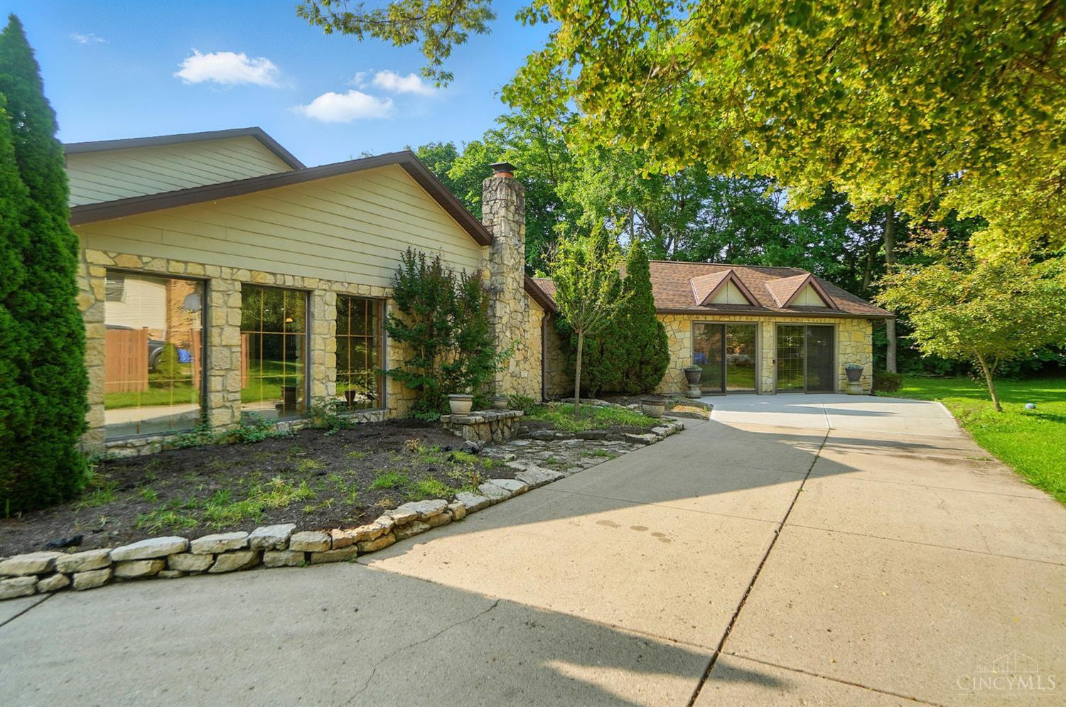 947 Broadview Drive