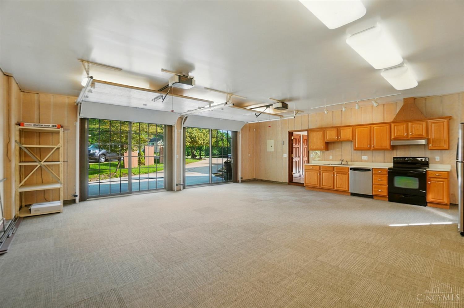 947 Broadview Drive