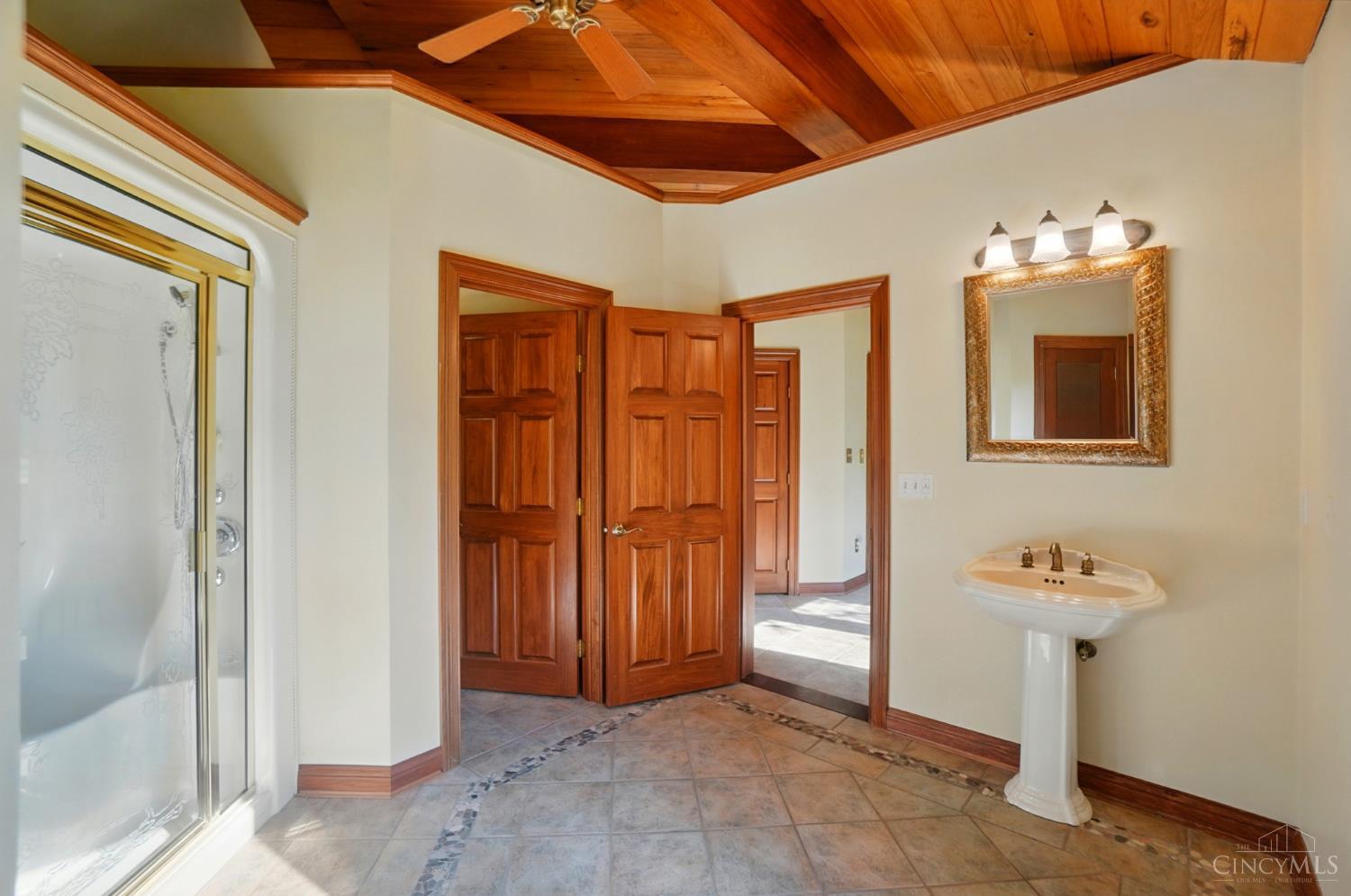 947 Broadview Drive