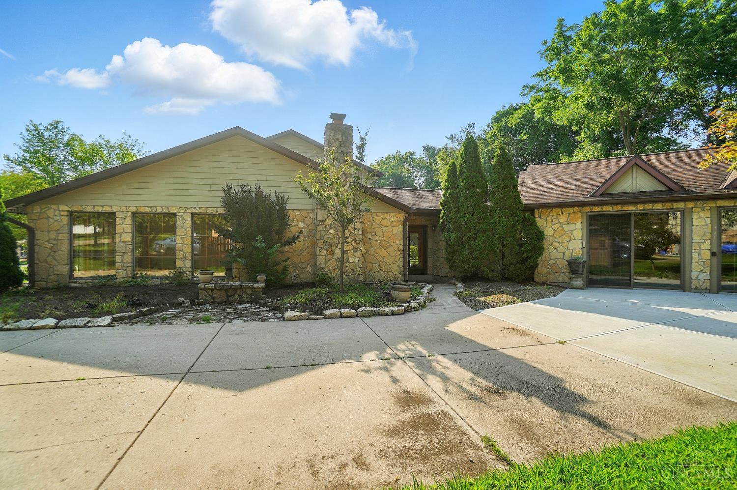 947 Broadview Drive