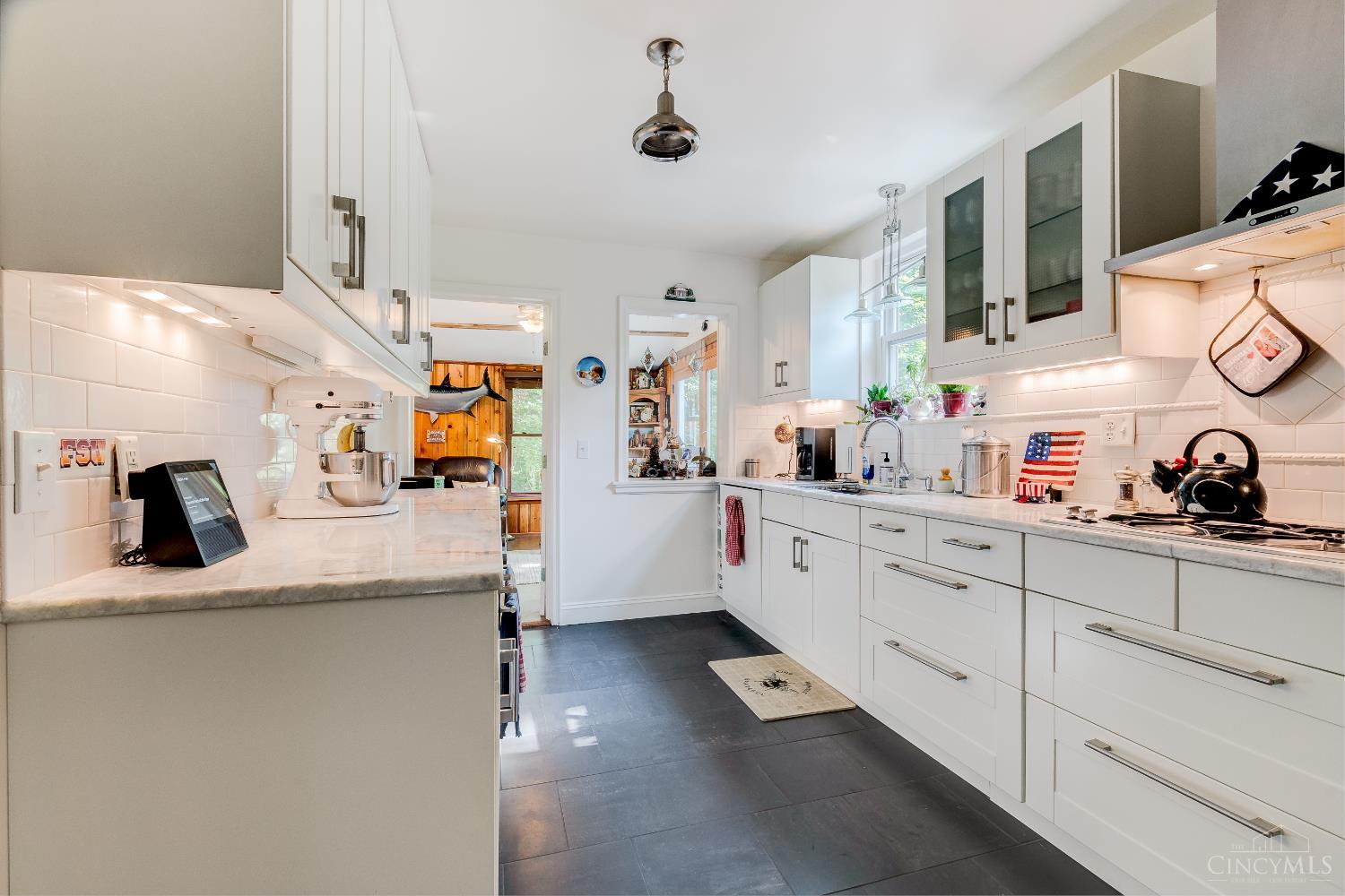 1218 Eversole Road