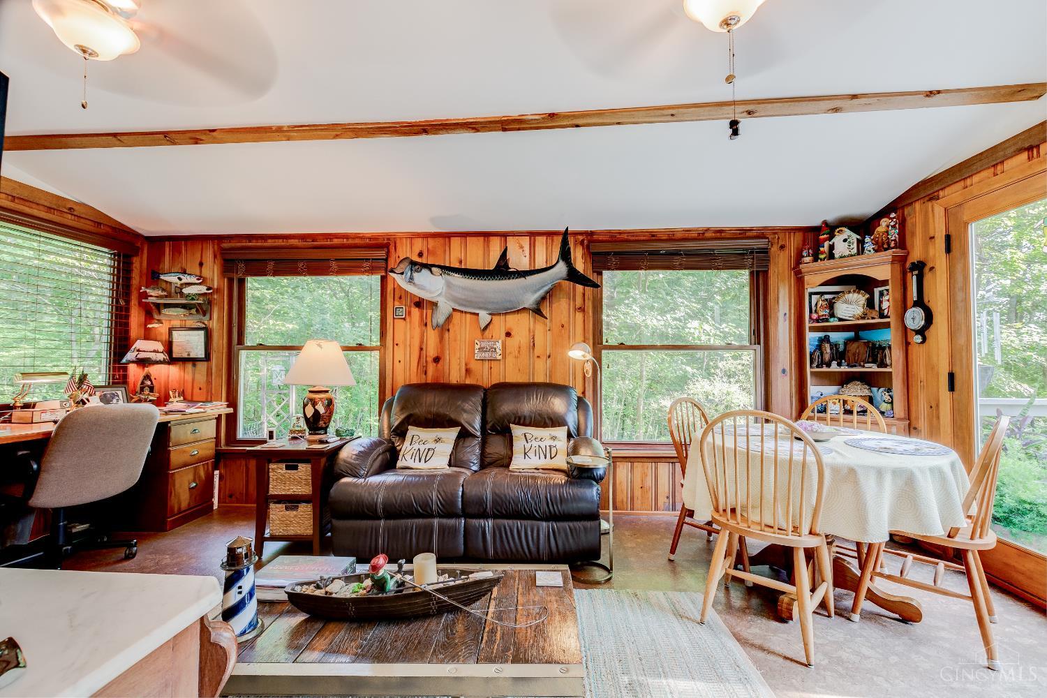 1218 Eversole Road