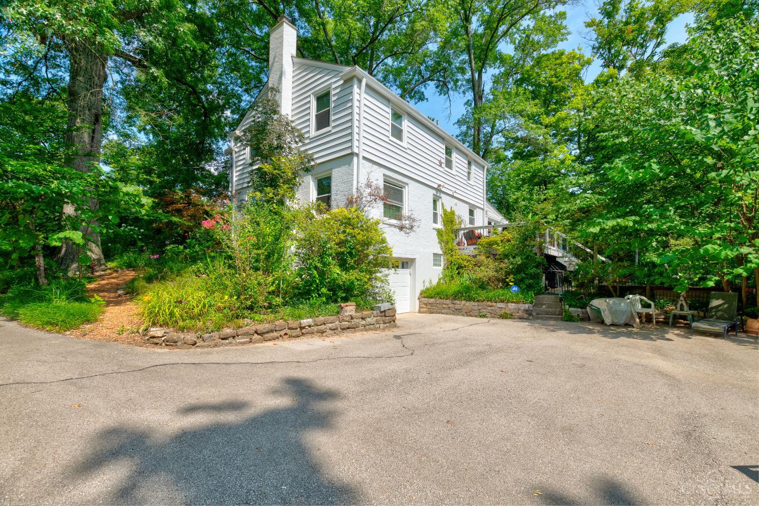 1218 Eversole Road
