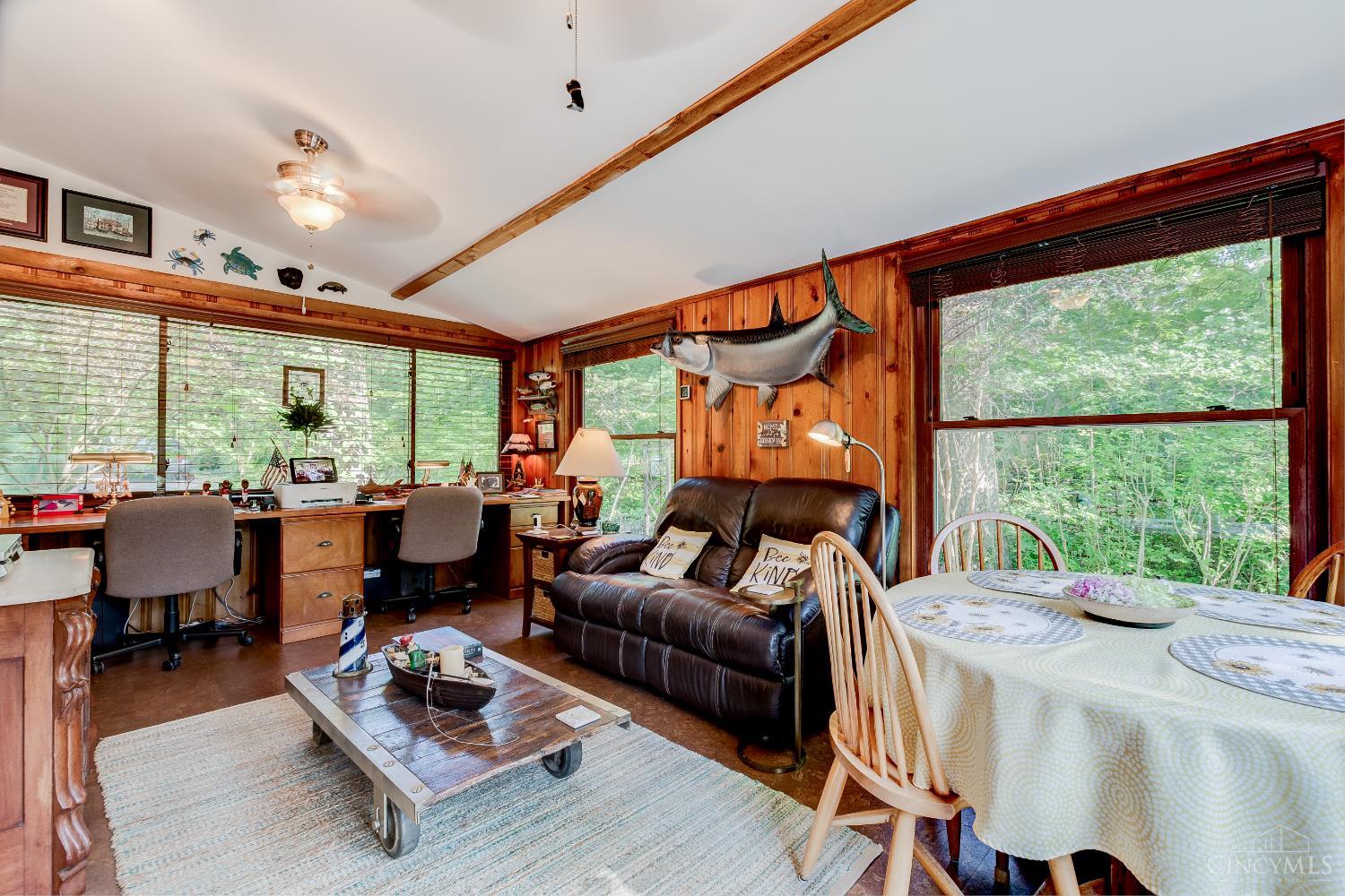 1218 Eversole Road