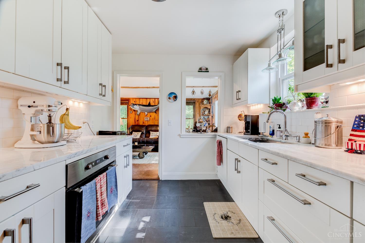 1218 Eversole Road