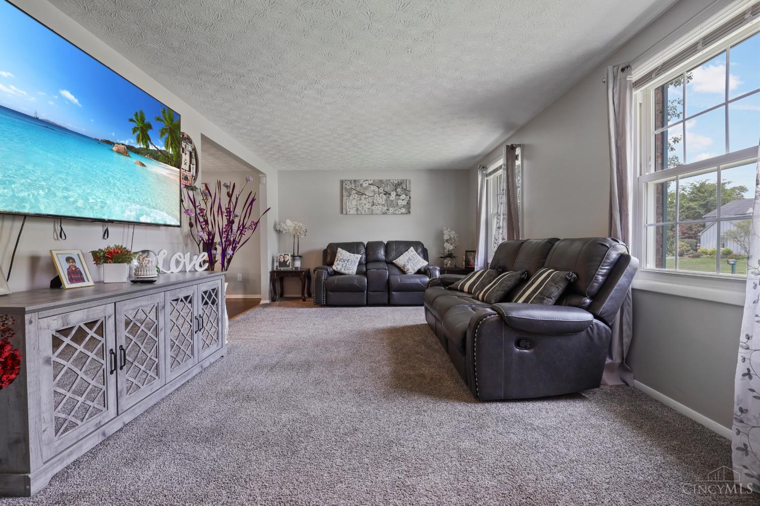 5563 Crestview Drive
