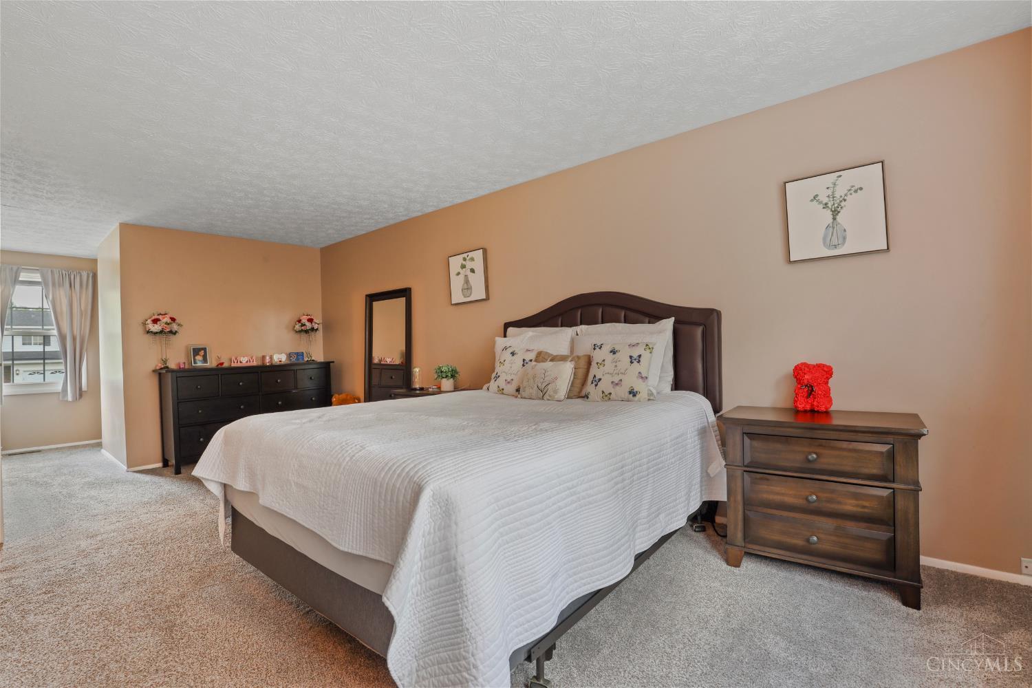 5563 Crestview Drive