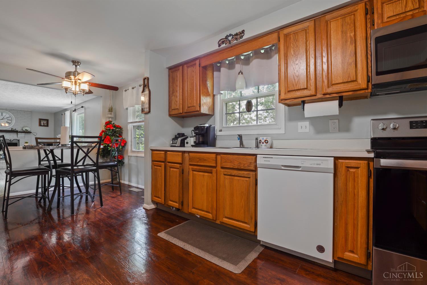 5563 Crestview Drive