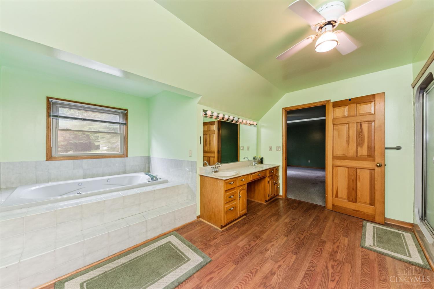 2030 Grandview Lane