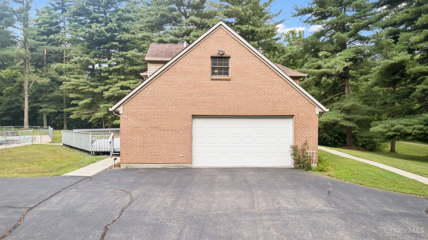 2030 Grandview Lane