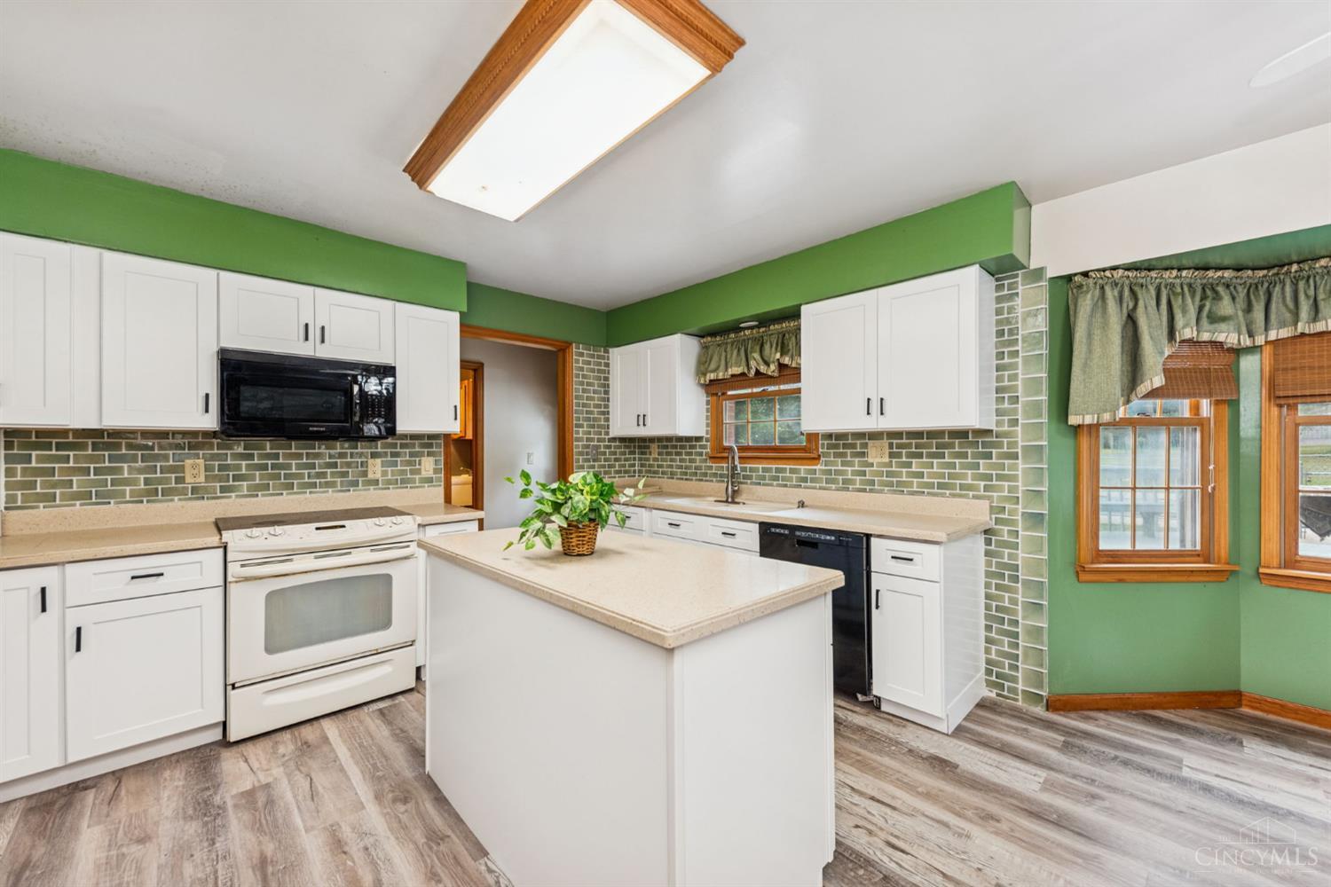 2030 Grandview Lane