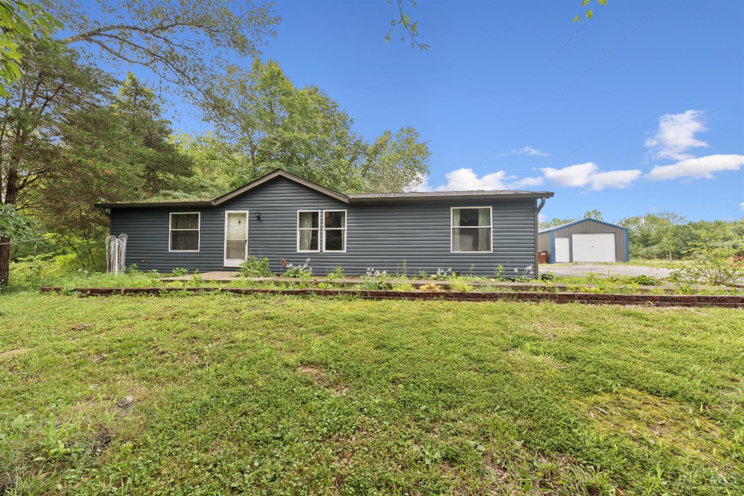 13537 Locust Ridge New Harmony