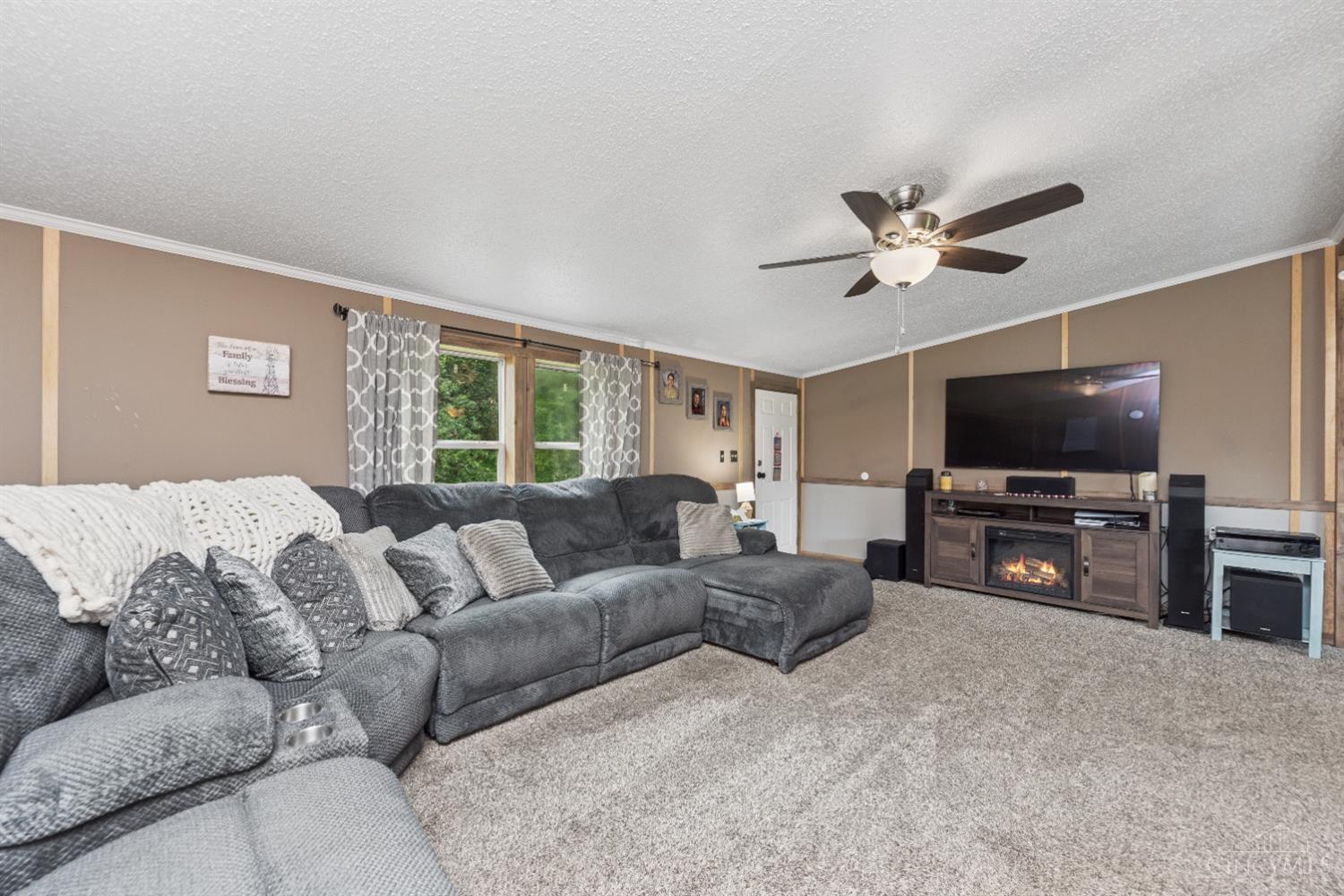 13537 Locust Ridge New Harmony