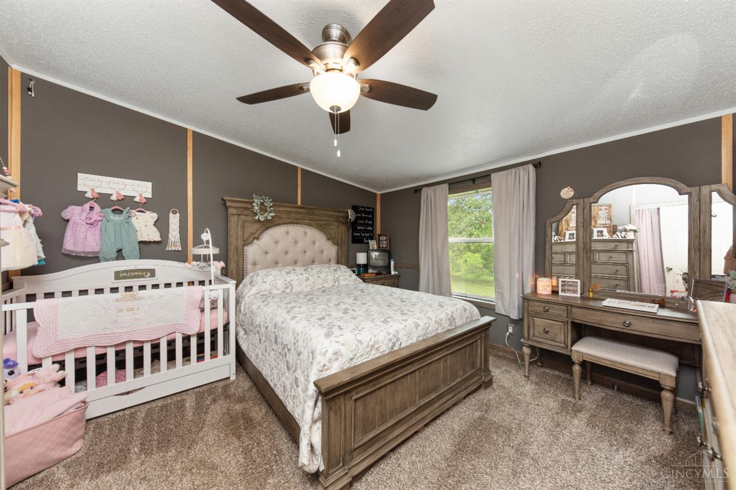 13537 Locust Ridge New Harmony