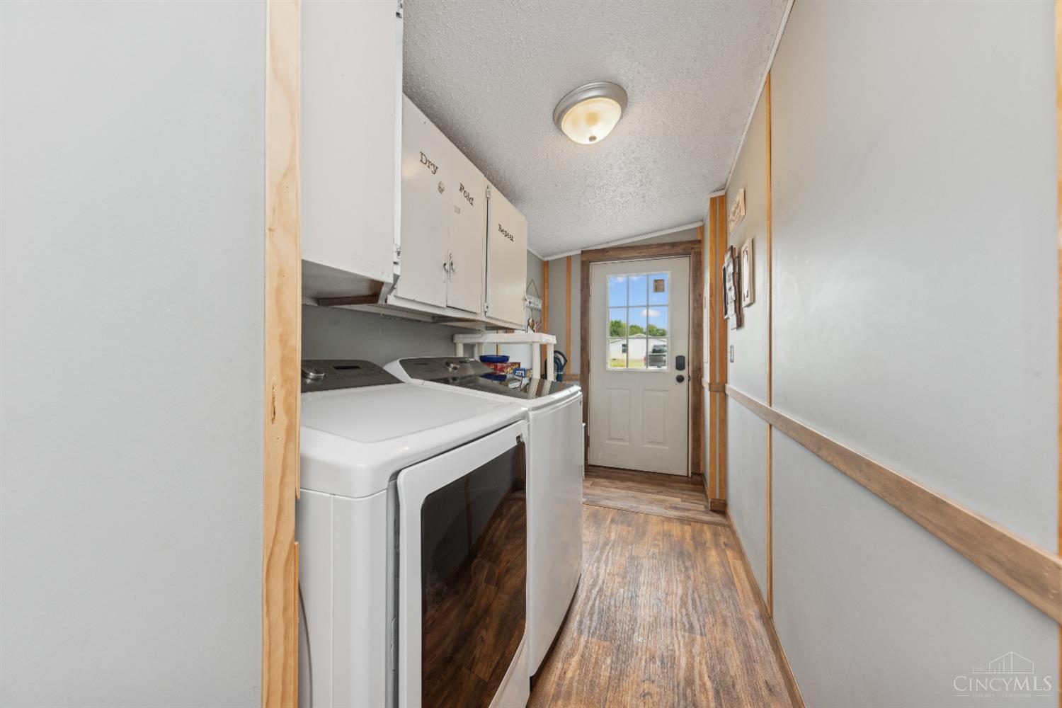 13537 Locust Ridge New Harmony