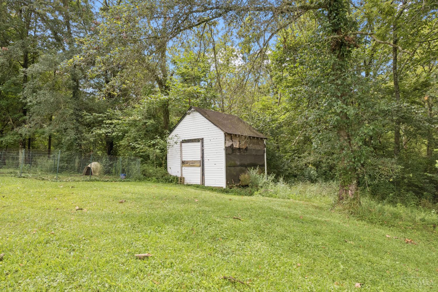 13537 Locust Ridge New Harmony