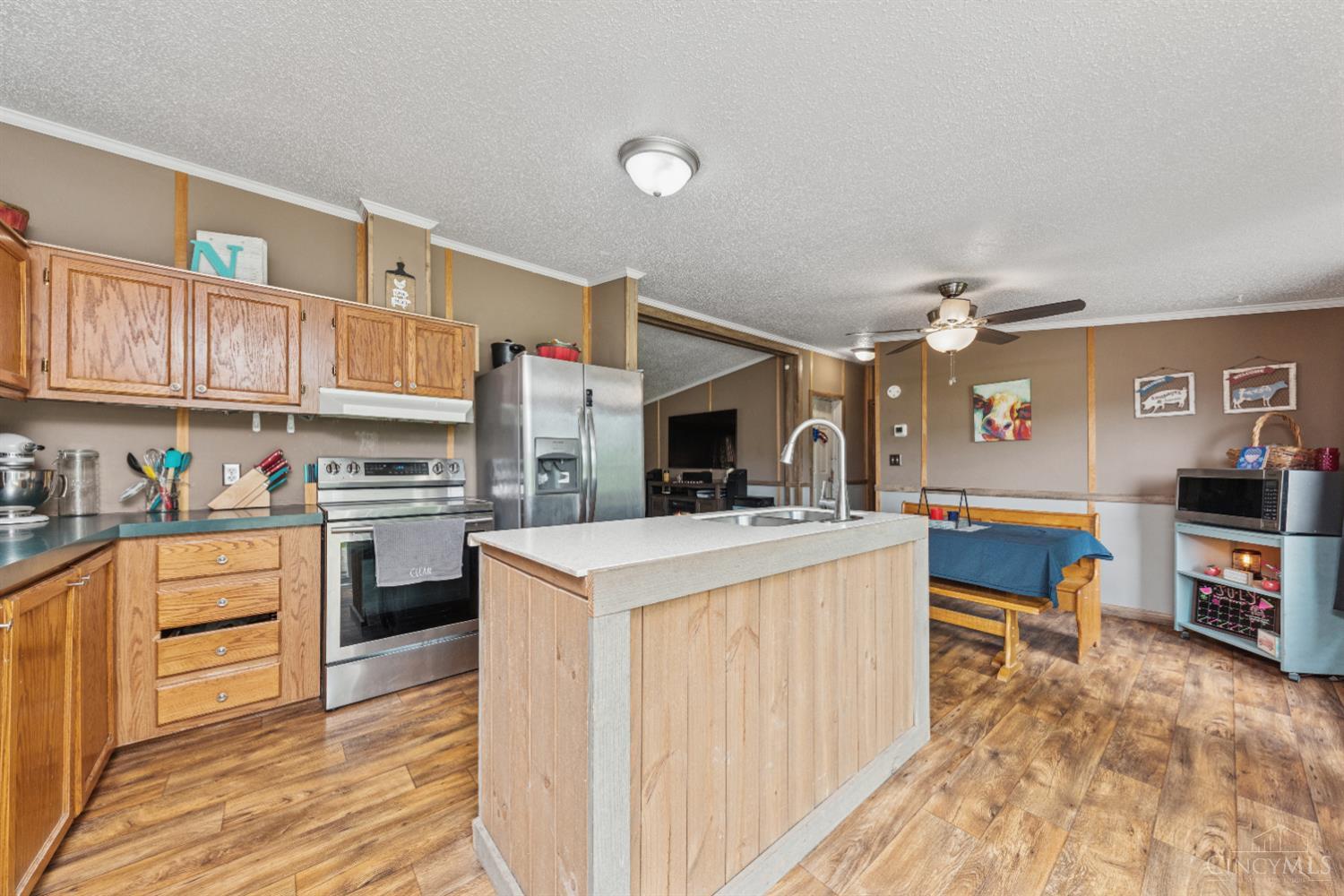 13537 Locust Ridge New Harmony