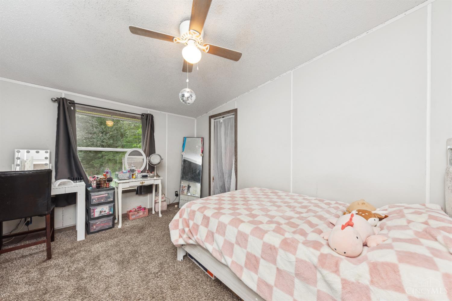 13537 Locust Ridge New Harmony