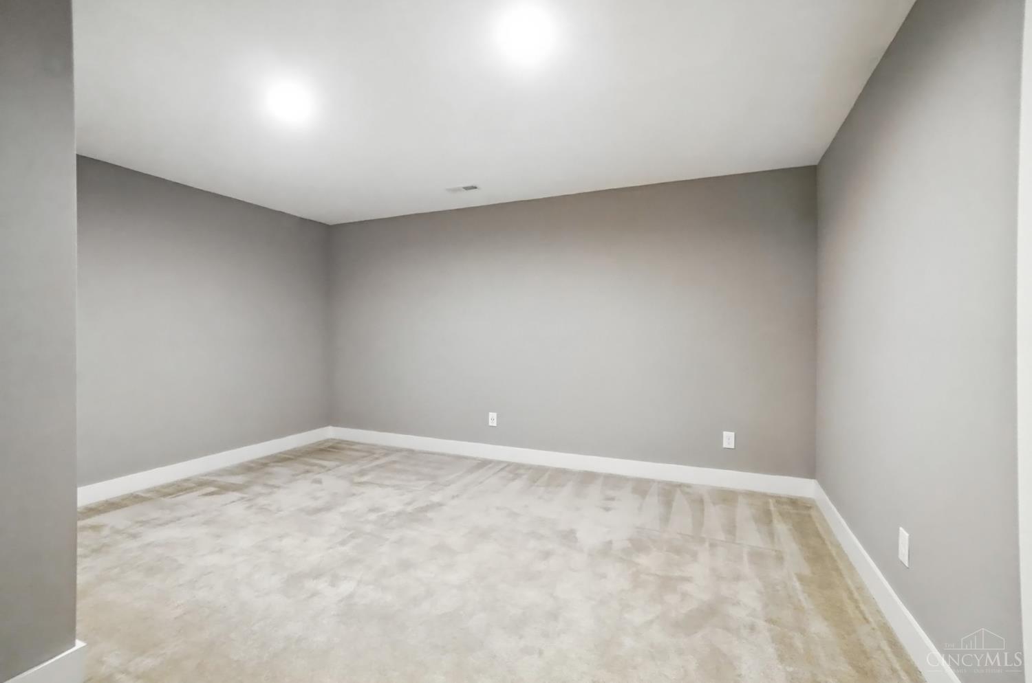 9219 Leland Ct