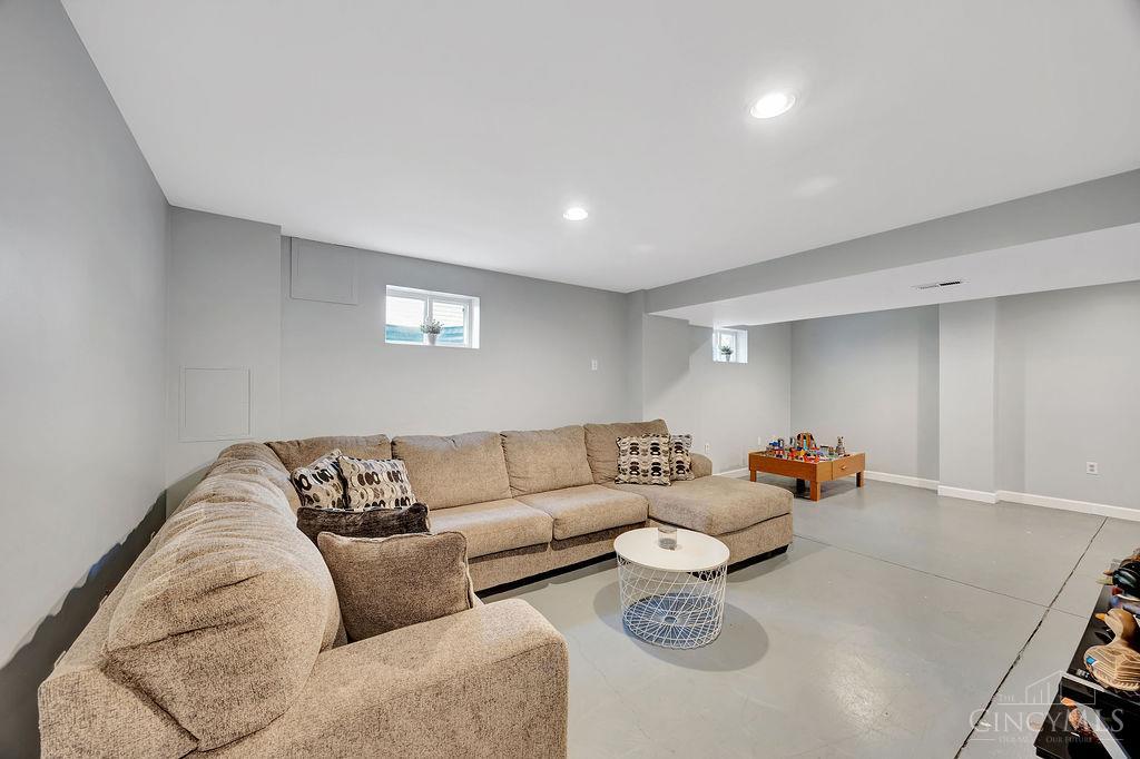 936 Legacy Court