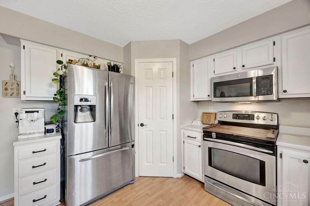 936 Legacy Court