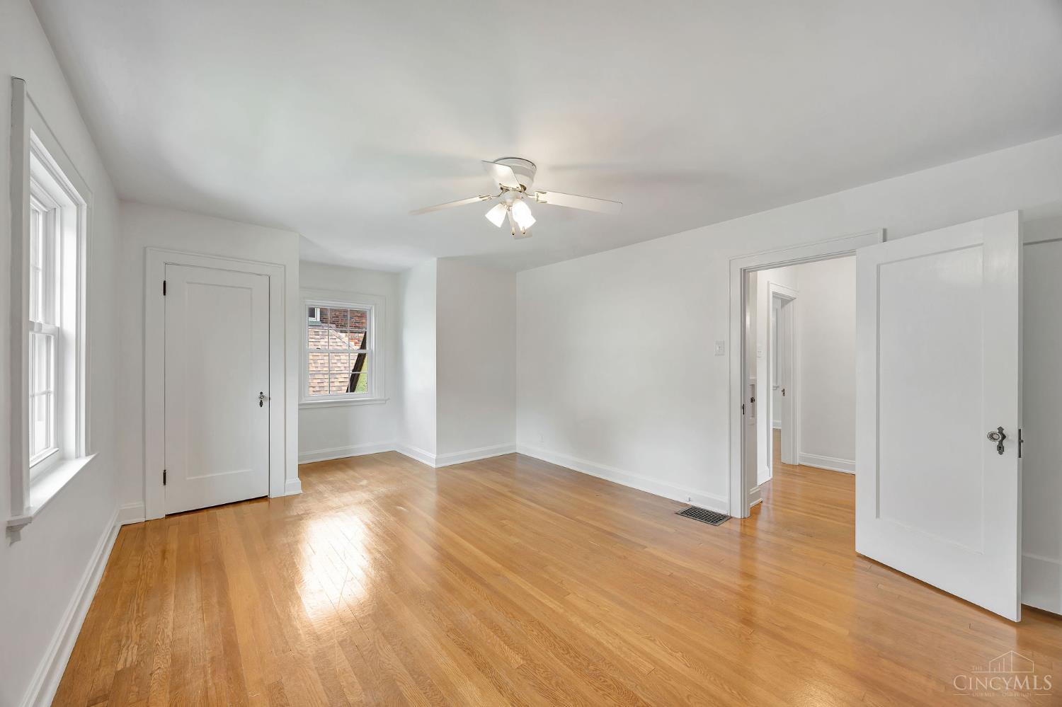 5742 Marmion Lane