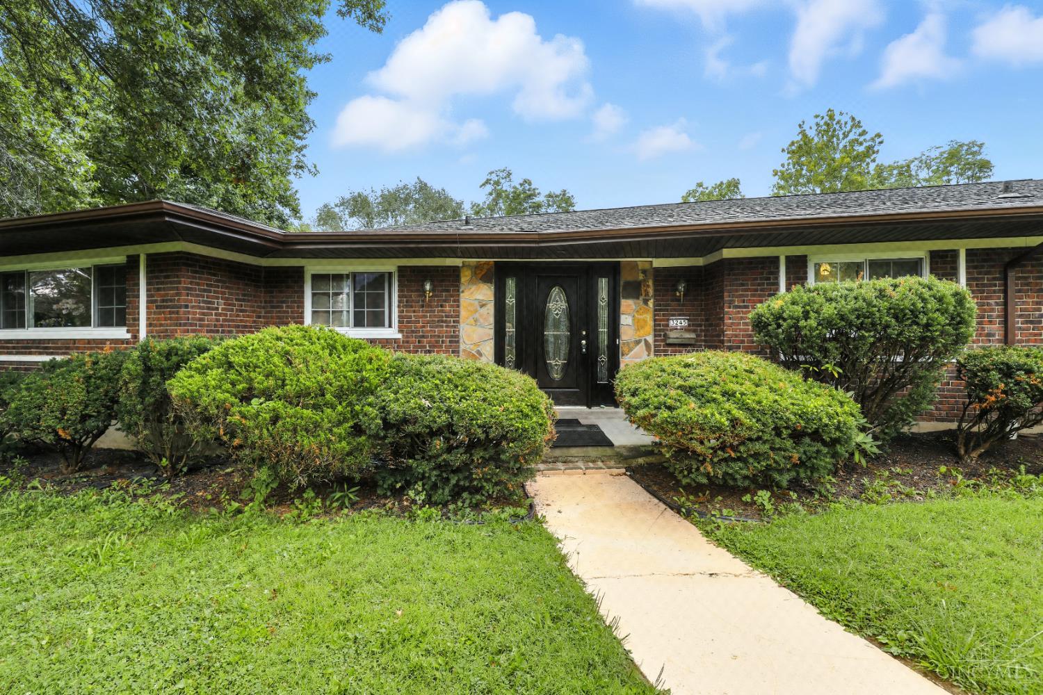 3245 Longmeadow Lane