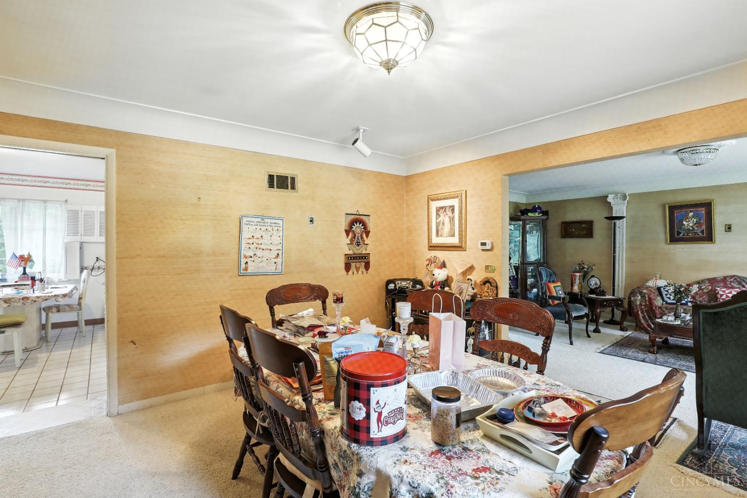 3245 Longmeadow Lane