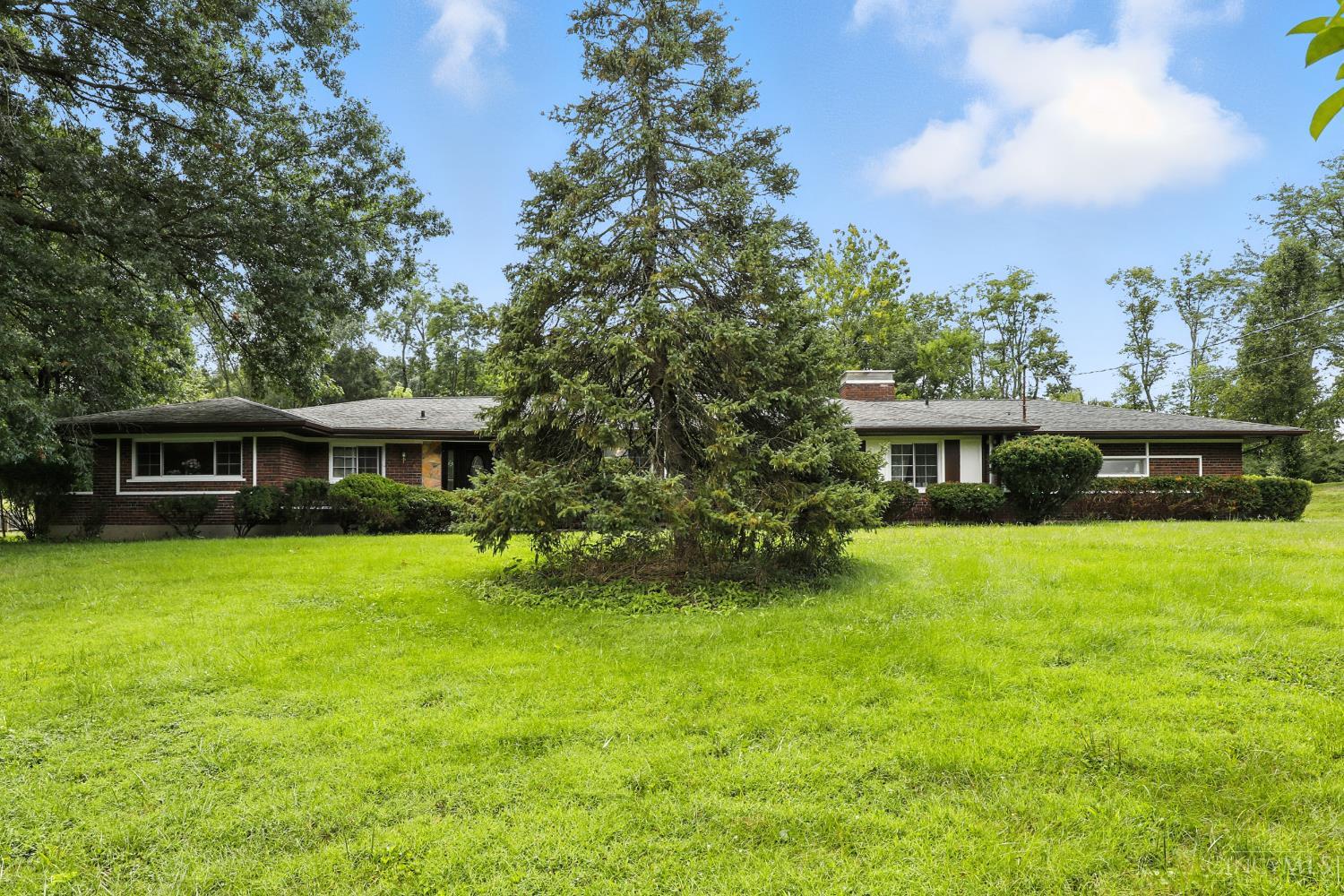 3245 Longmeadow Lane