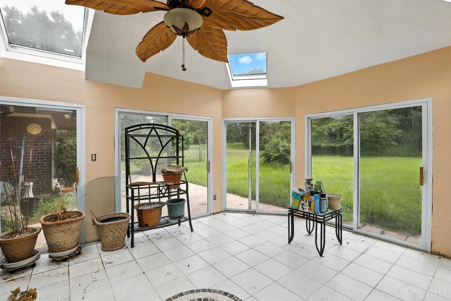 3245 Longmeadow Lane