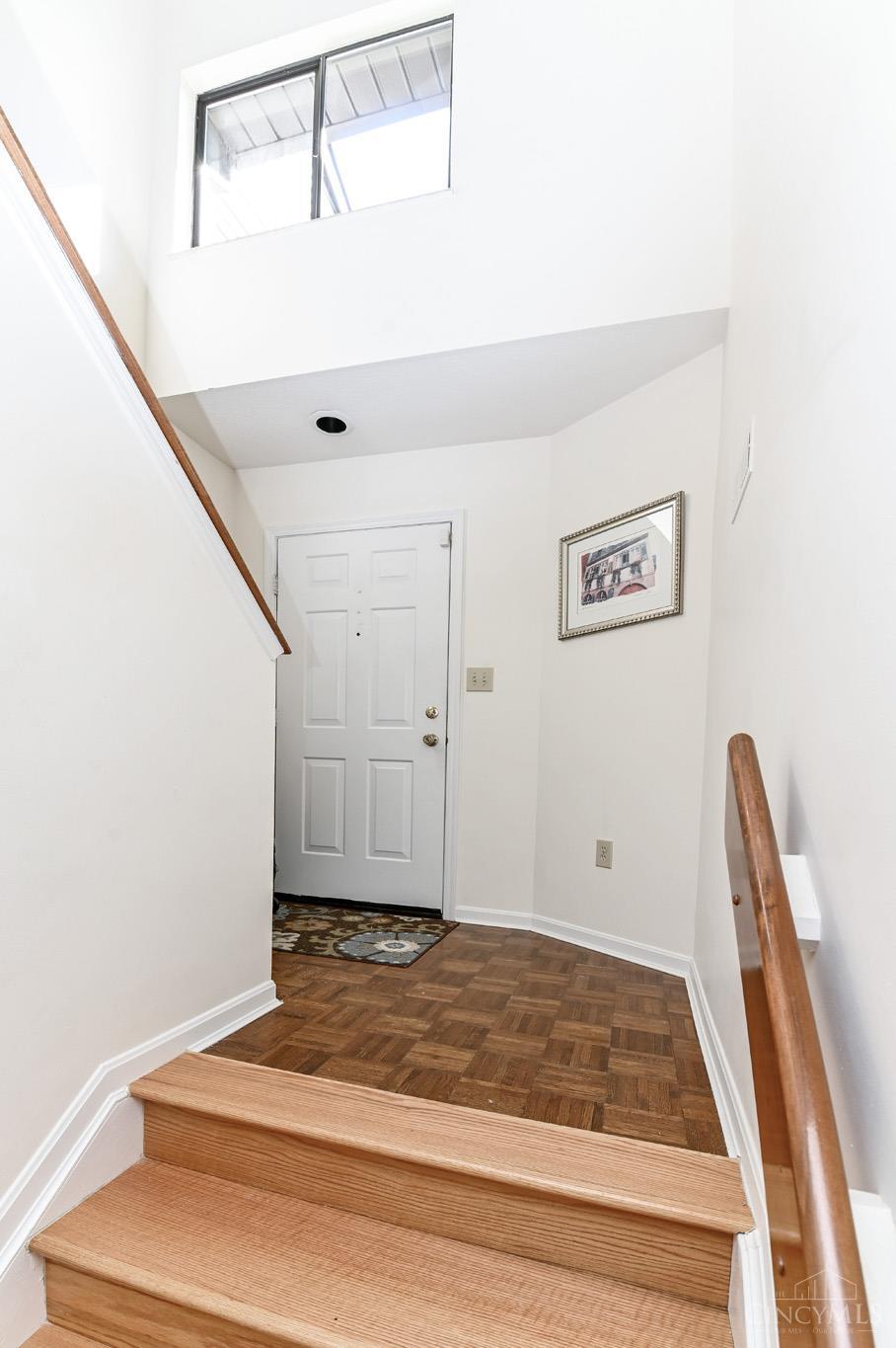 275 Bennington Way